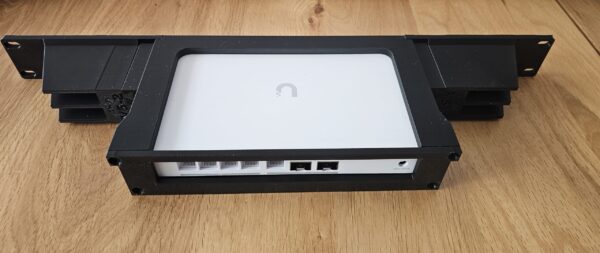 Ubiquiti UniFi UCG-Fiber 19" 1U Rack Mount (Cloud Gateway Fiber) - Image 3